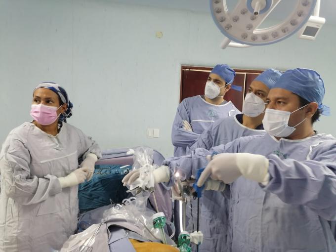 instruments Laparoscopic chirurgicaux émoussés de 12mm Trocar pour la chirurgie de laparoscopie 14